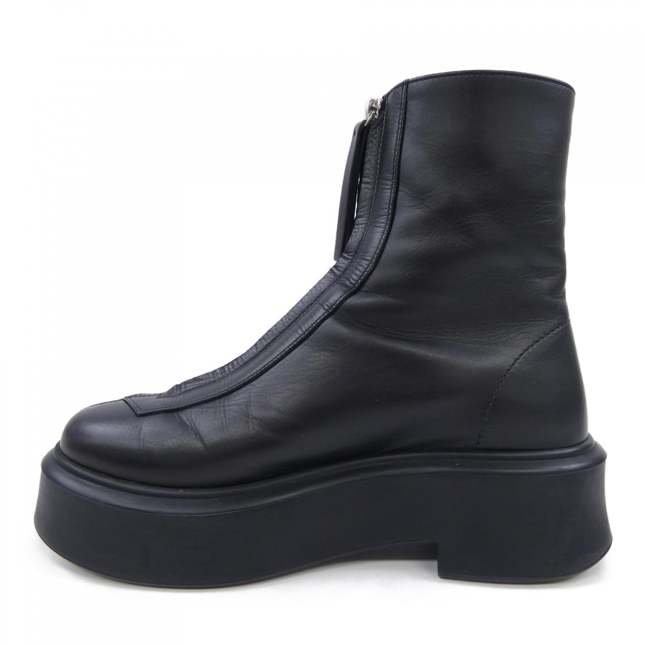 ザロウ THE ROW ZIPPED BOOT I F1144L64R ブーツ