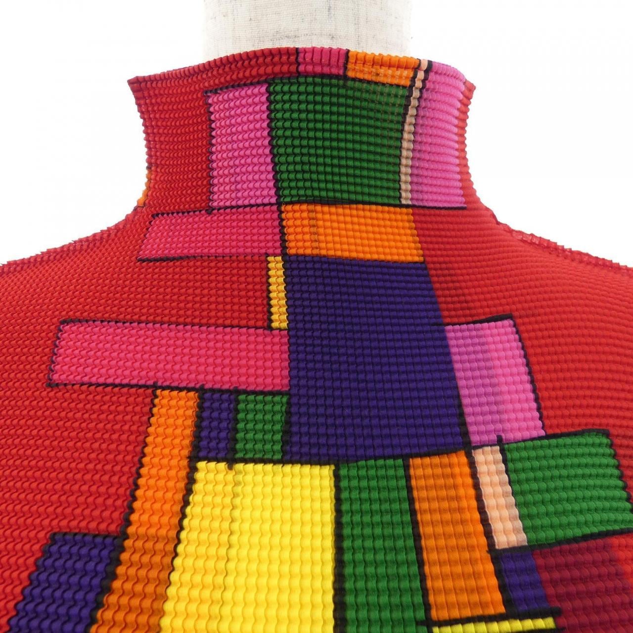 ミーイッセイミヤケ me ISSEY MIYAKE MI33FJ601 トップス