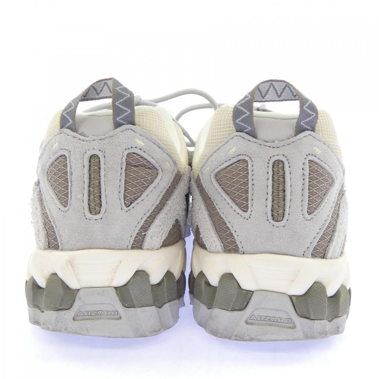 ニューバランス NEW BALANCE ML610TE スニーカー