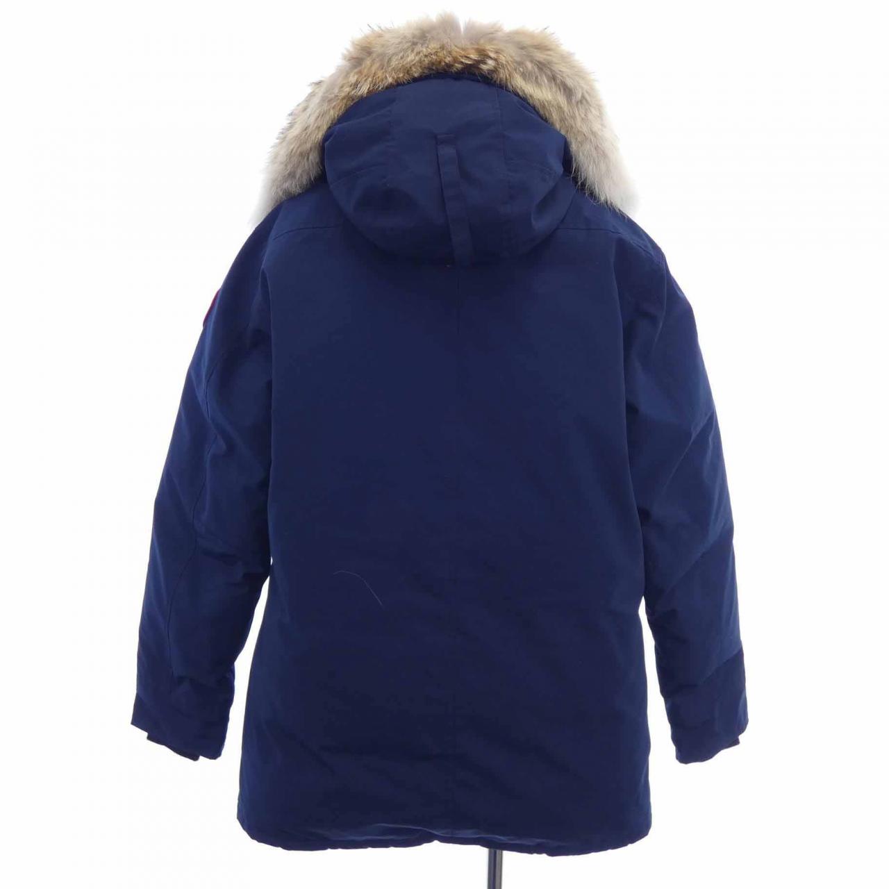 加拿大鹅CANADA GOOSE羽绒服