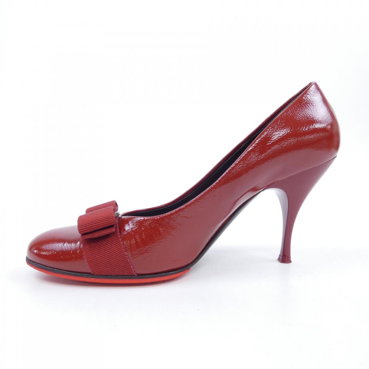 サルヴァトーレフェラガモ SALVATORE FERRAGAMO パンプス