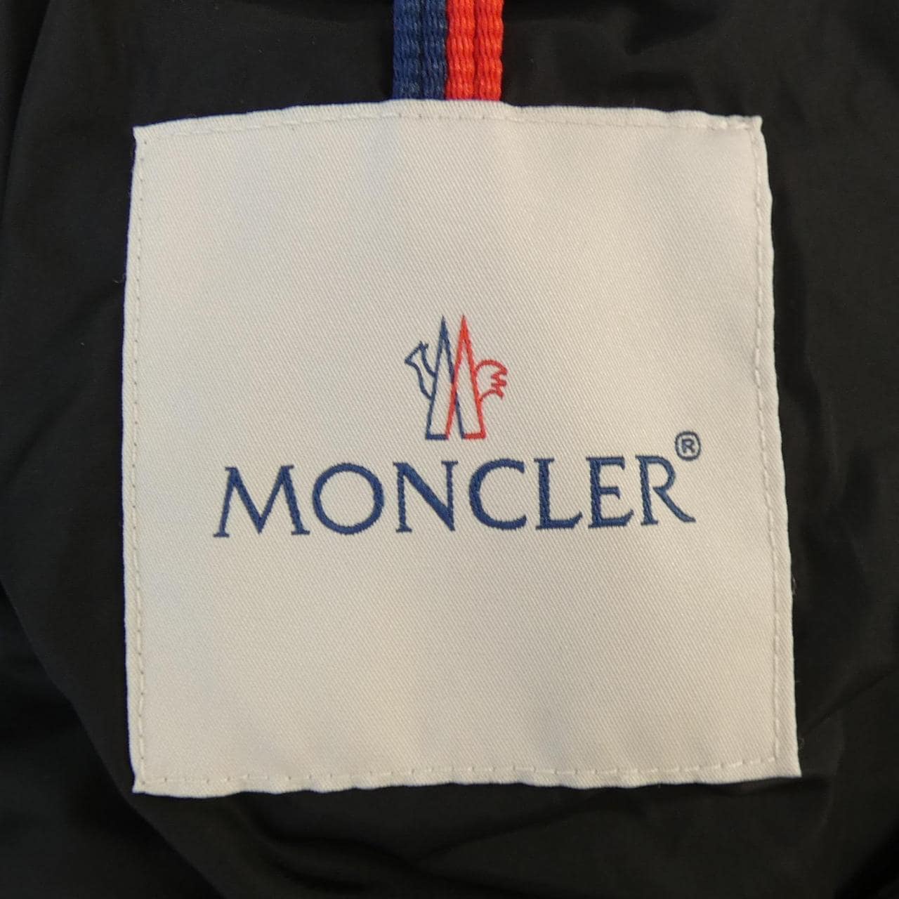 MONCLER蒙克勒羽绒服
