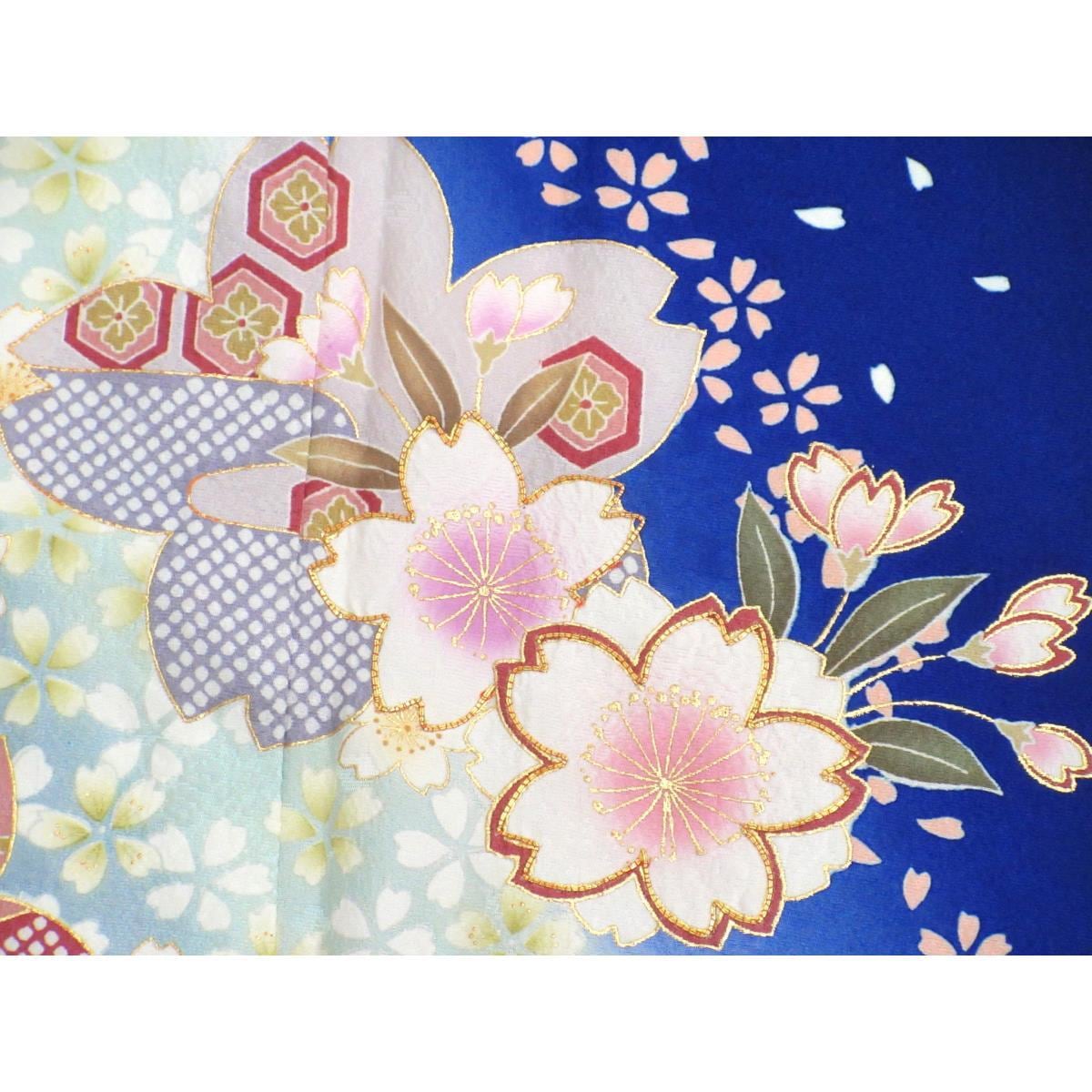 振袖　友禅金彩加工　刺繍入りボカシ染