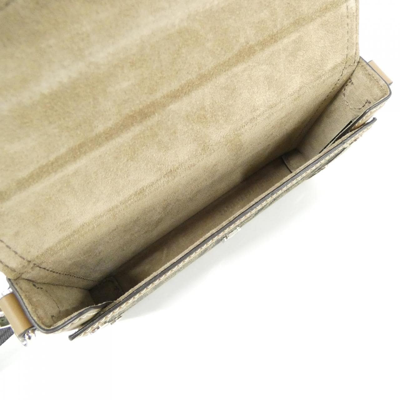 フェンディ バゲット フォンポーチ 7AS139 AFBV フォンケース