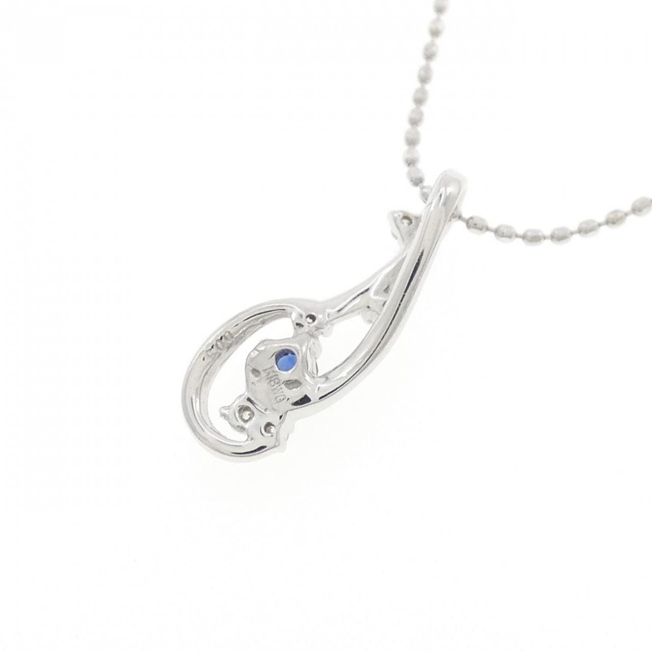 K18WG sapphire necklace