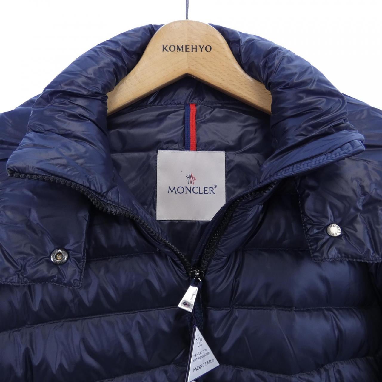 モンクレール MONCLER ダウンジャケット