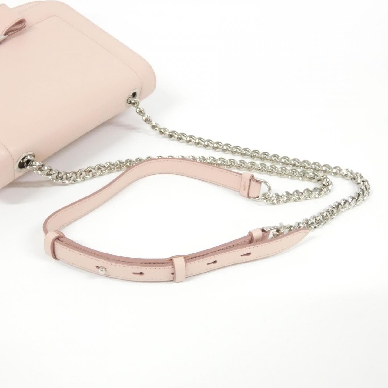 サルヴァトーレフェラガモ 21 G877 ショルダーバッグ