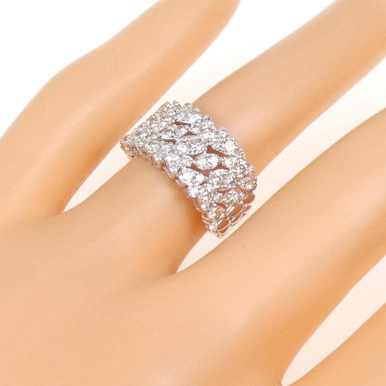 K18WG ダイヤモンド リング 1.00CT