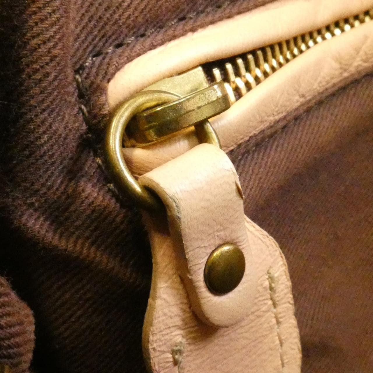 クロエ パラティ 8HS891 043 バッグ