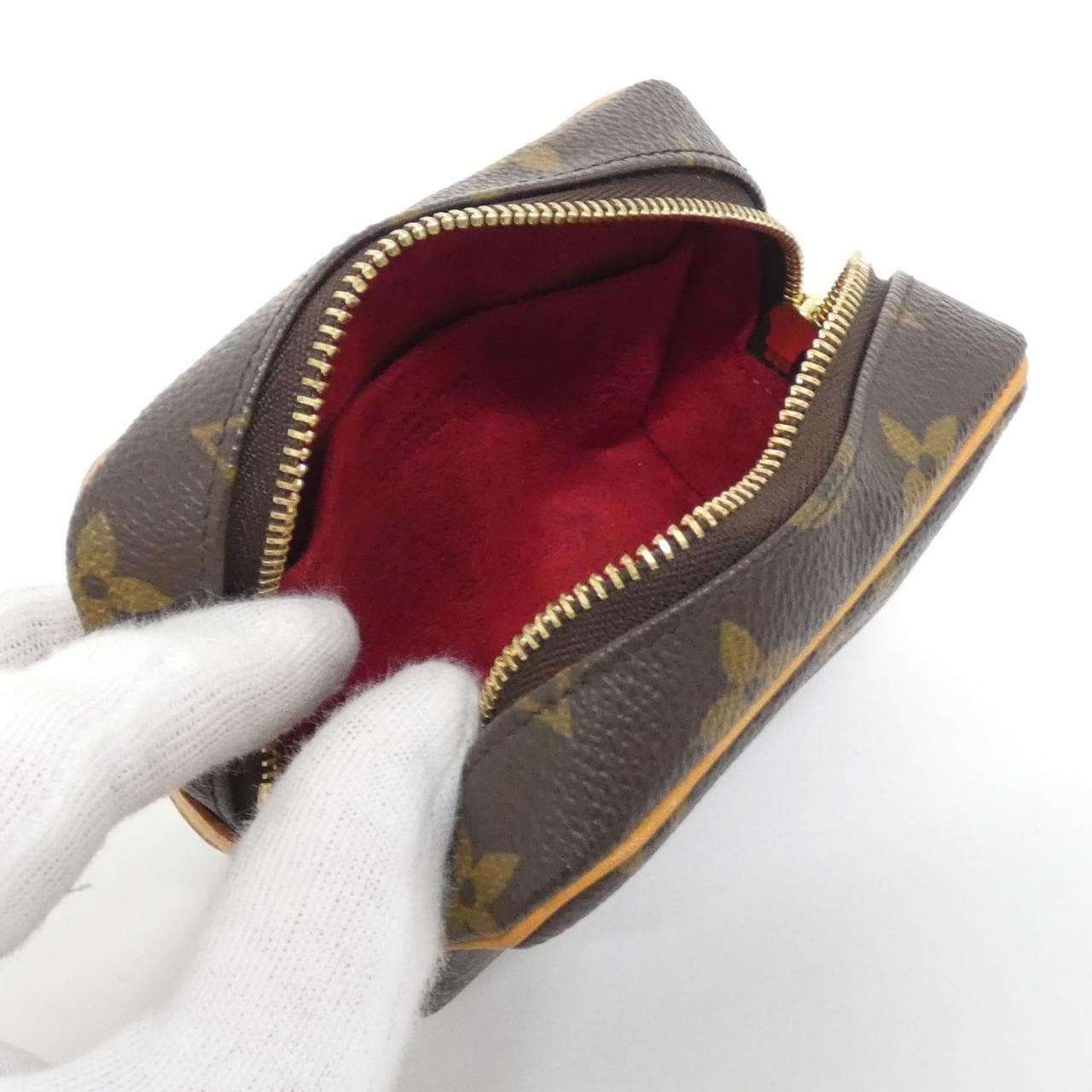 LOUIS VUITTON Monogram Wapiti M58030 Pouch