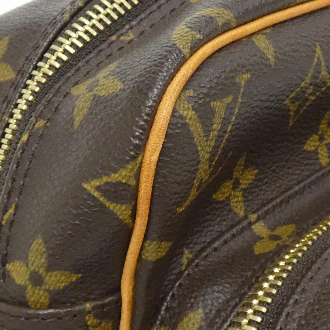 ルイヴィトン モノグラム ナイル M45244 ショルダーバッグ