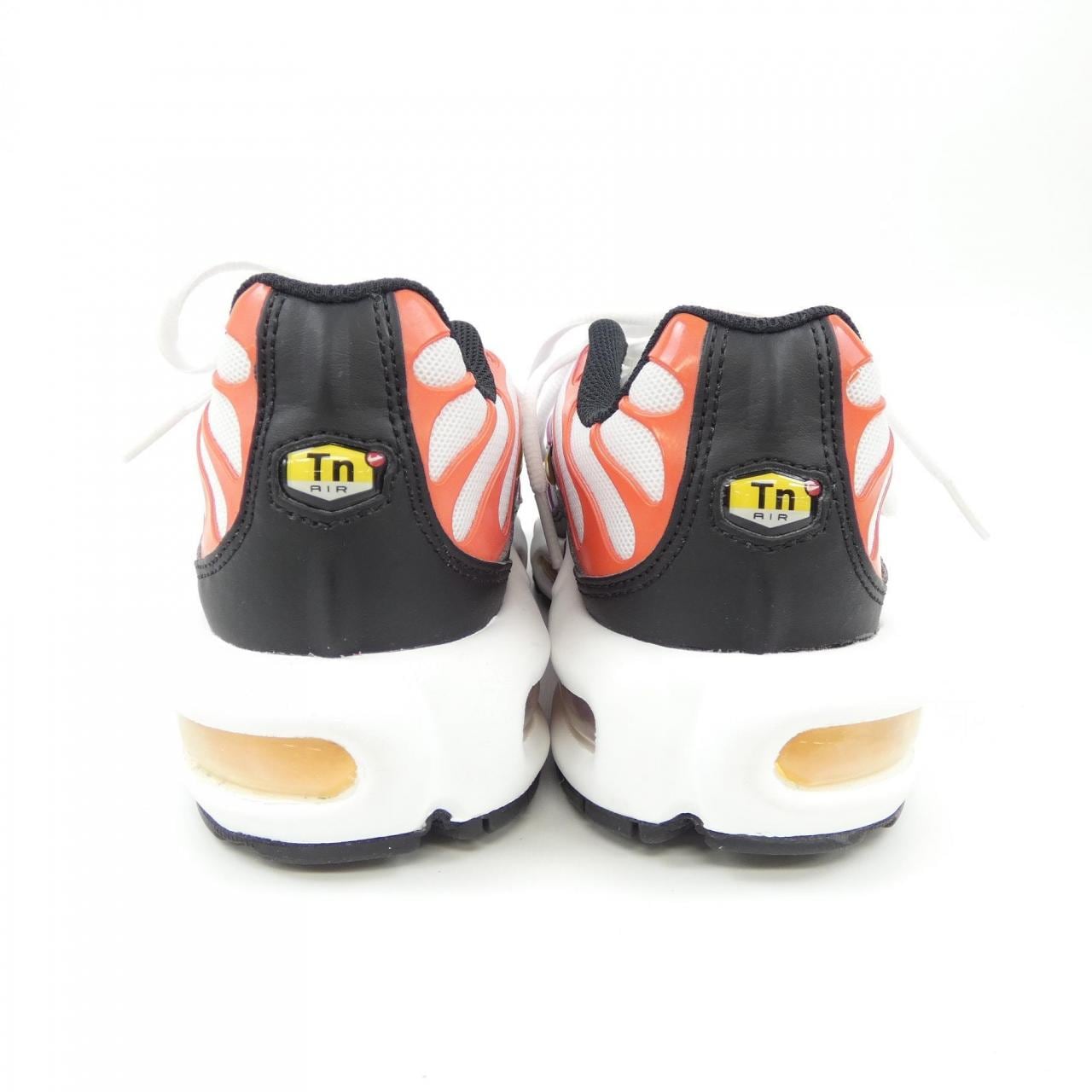 ナイキ NIKE スニーカー