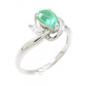 绿宝石戒指