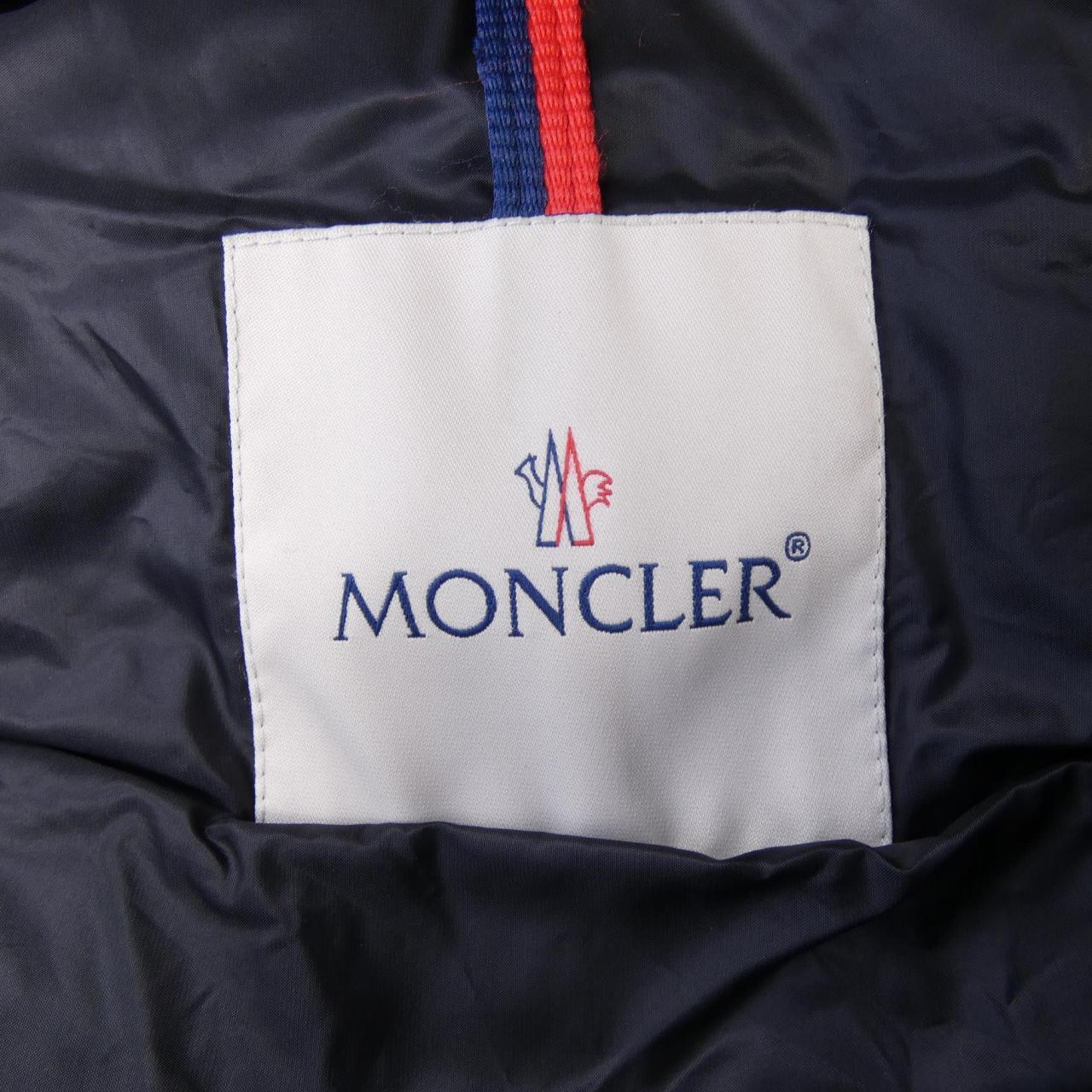 モンクレール MONCLER ダウンジャケット