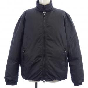 ルイヴィトン LOUIS VUITTON リバーシブルモノグラム HKB45EZCN ダウンジャケット
