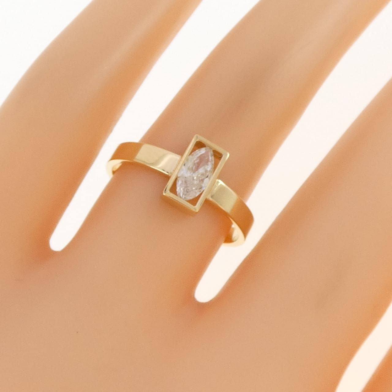 K18YG ダイヤモンド リング 0.306CT