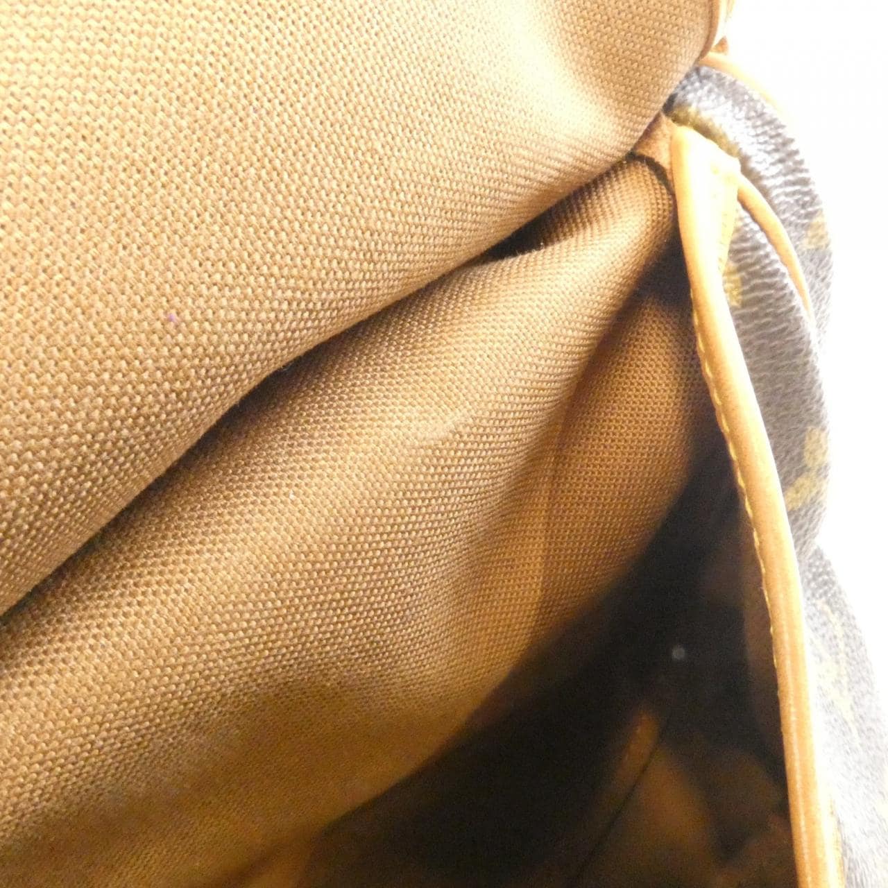 ルイヴィトン モノグラム ソミュール 30cm M42256 ショルダーバッグ