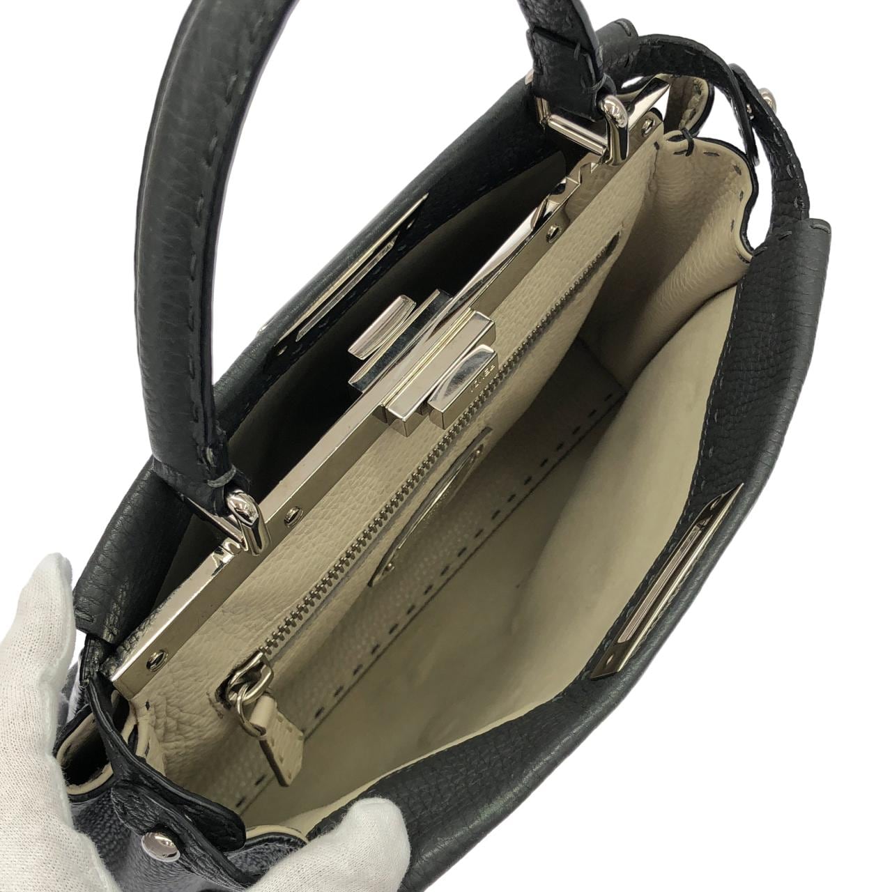 フェンディ SELLERIA ピーカブー 8BN226 Q0J バッグ