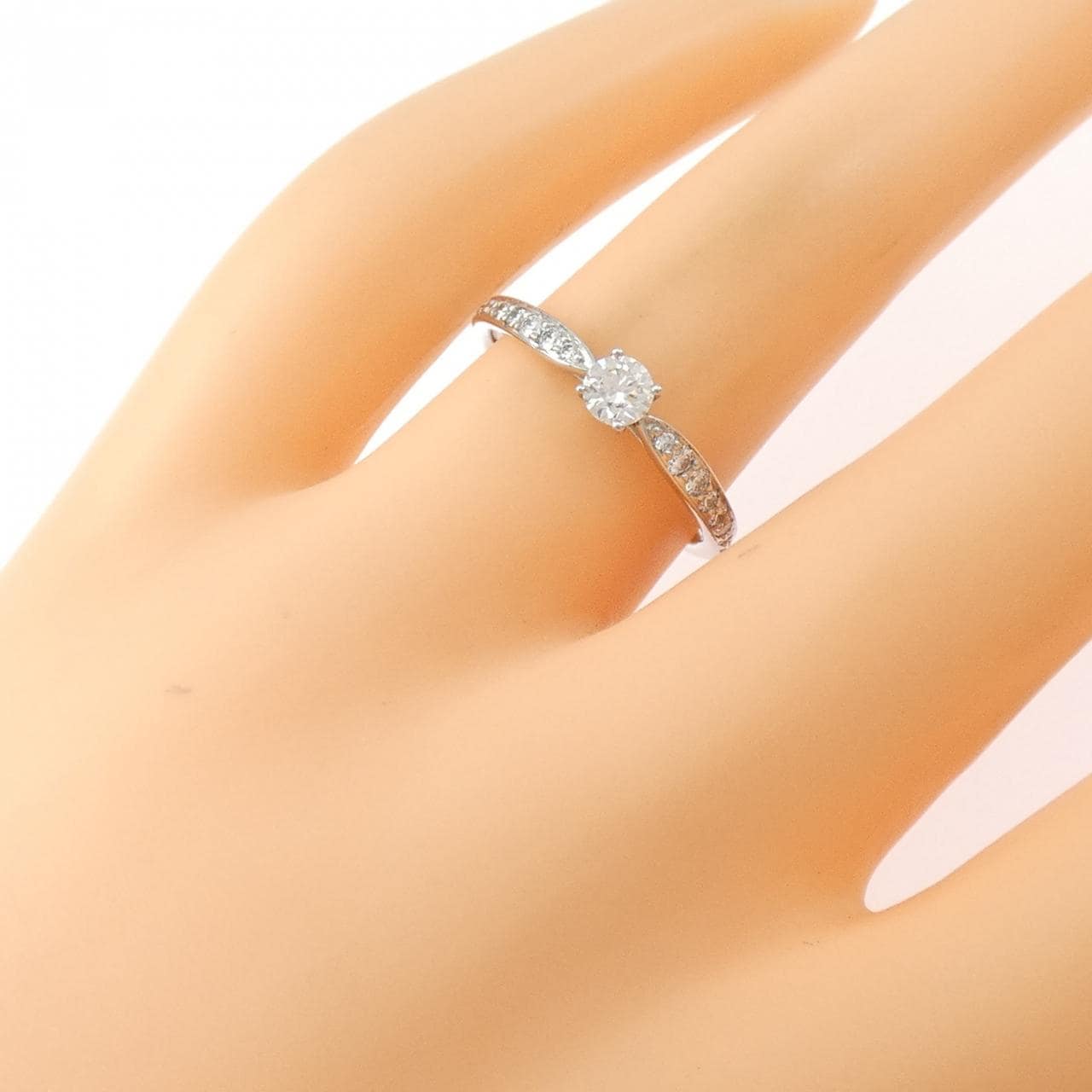 ティファニー ハーモニー リング 0.19CT F VS2 3EXT