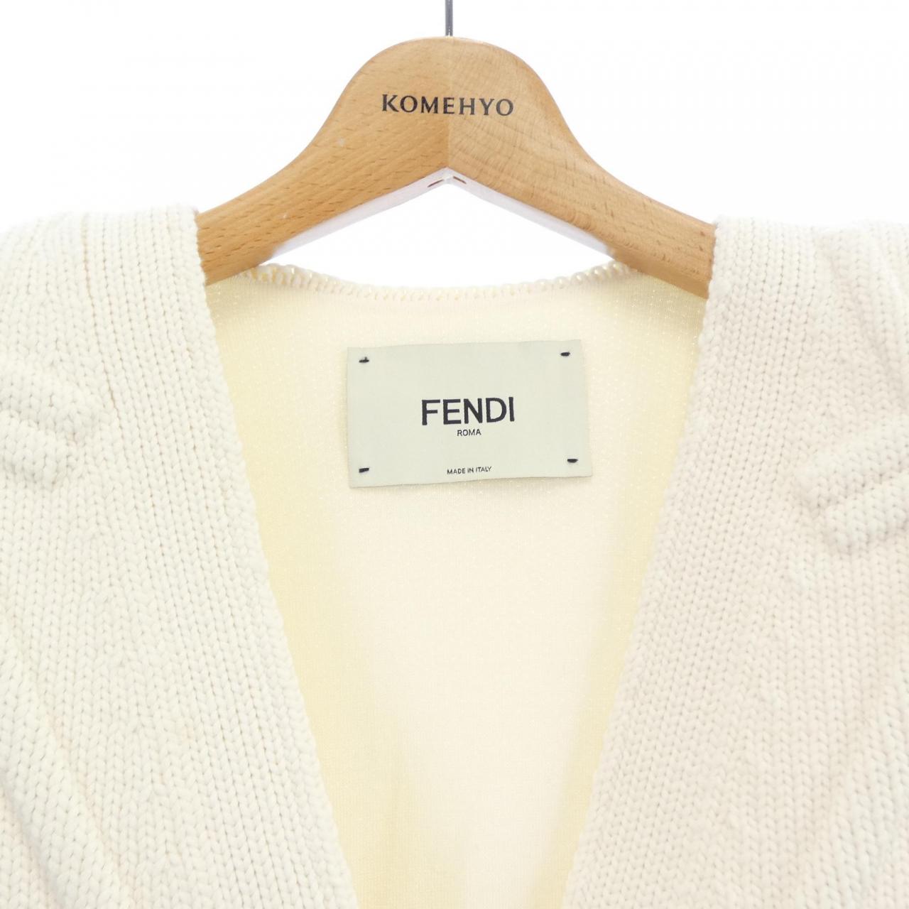 フェンディ FENDI FZJ578 AF4R カーディガン