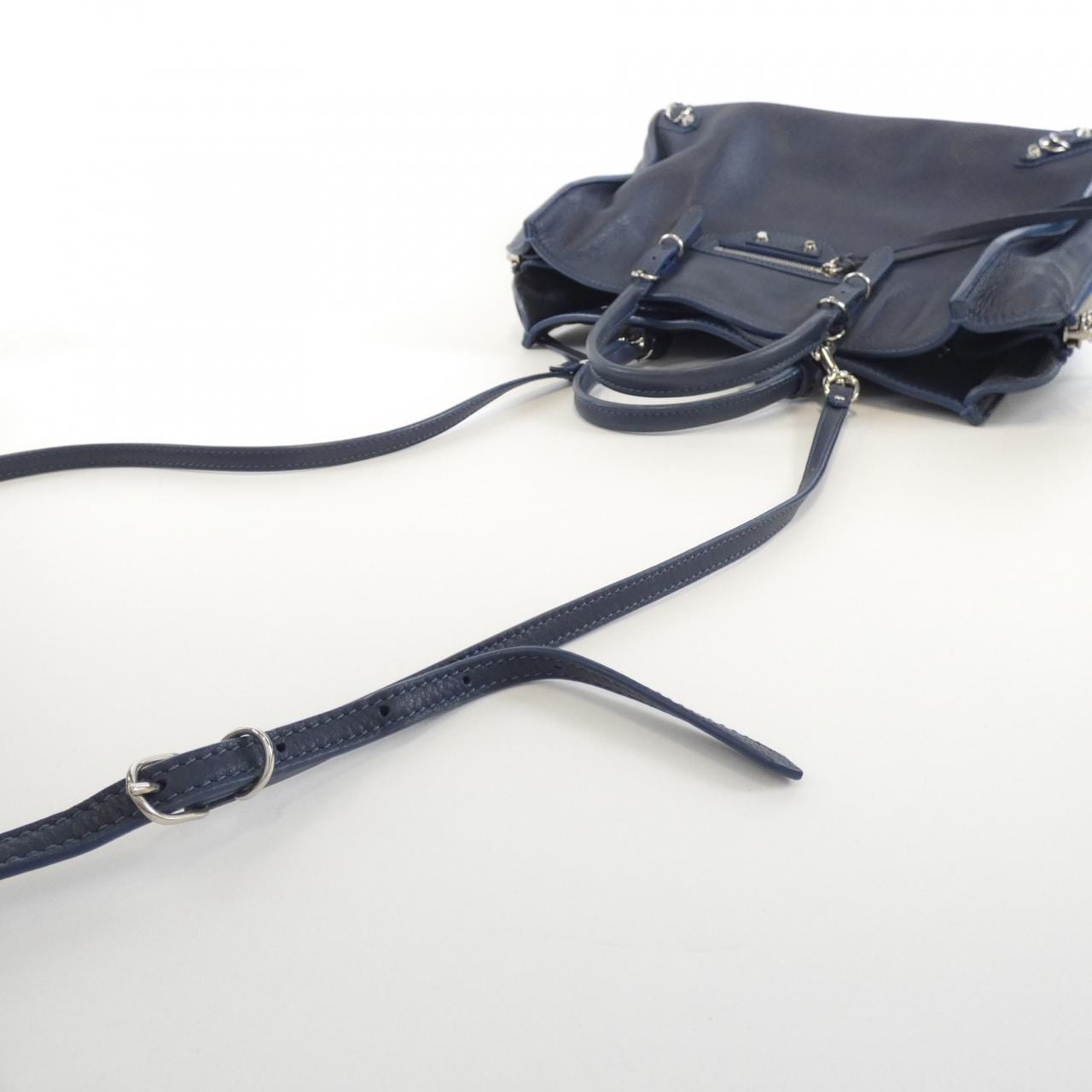 バレンシアガ ペーパー A6 ジップ アラウンド 370926 DLQ0N バッグ