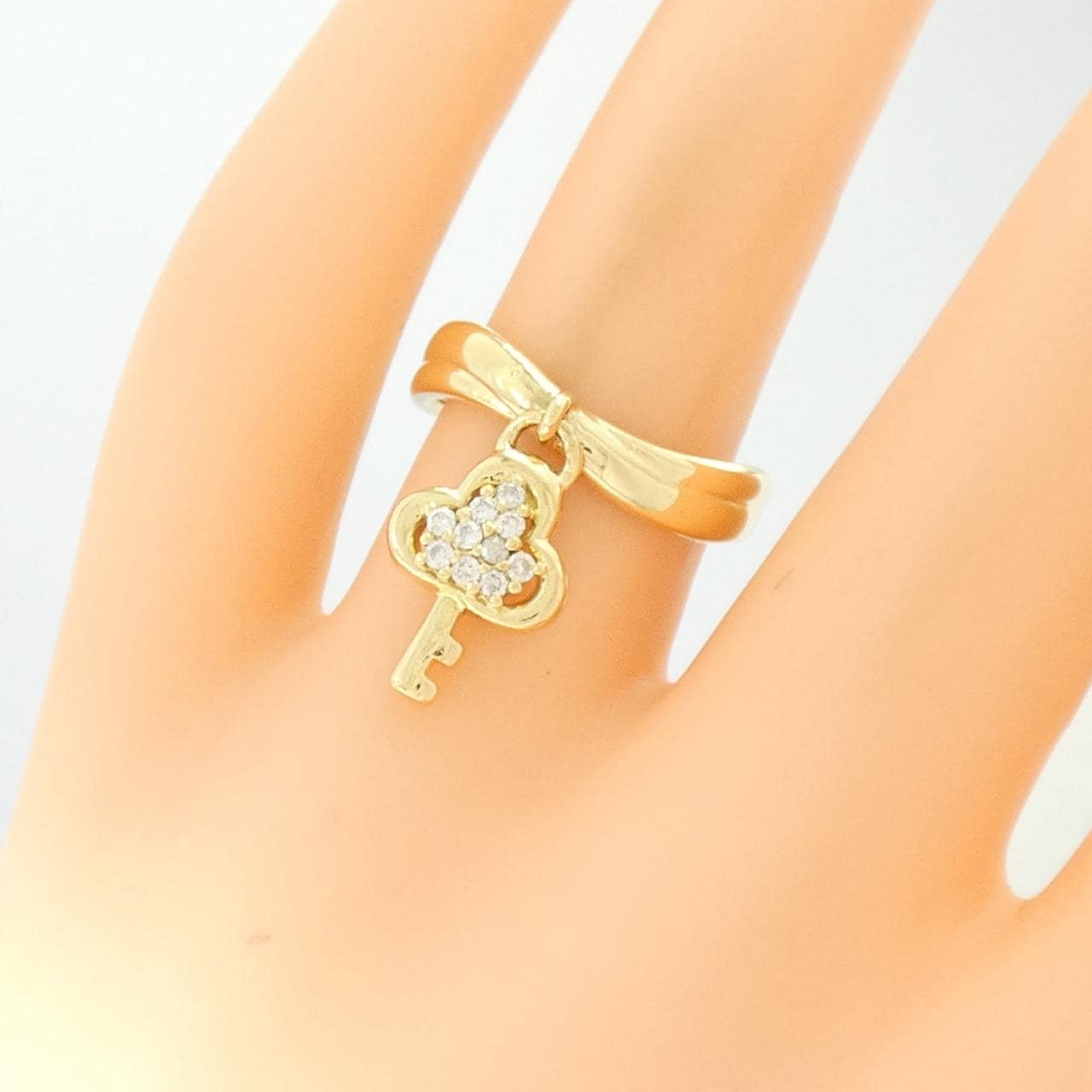 K18YG キー ダイヤモンド リング 0.10CT
