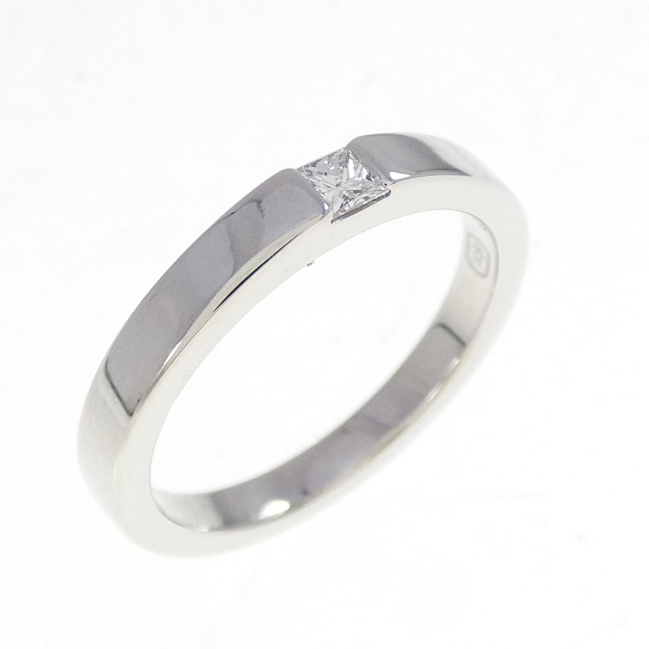 ハリーウィンストン プリンセスカット リング