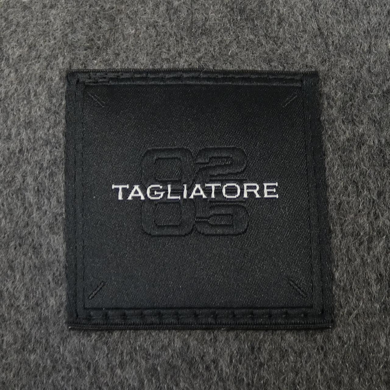 タリアトーレ TAGLIATORE コート