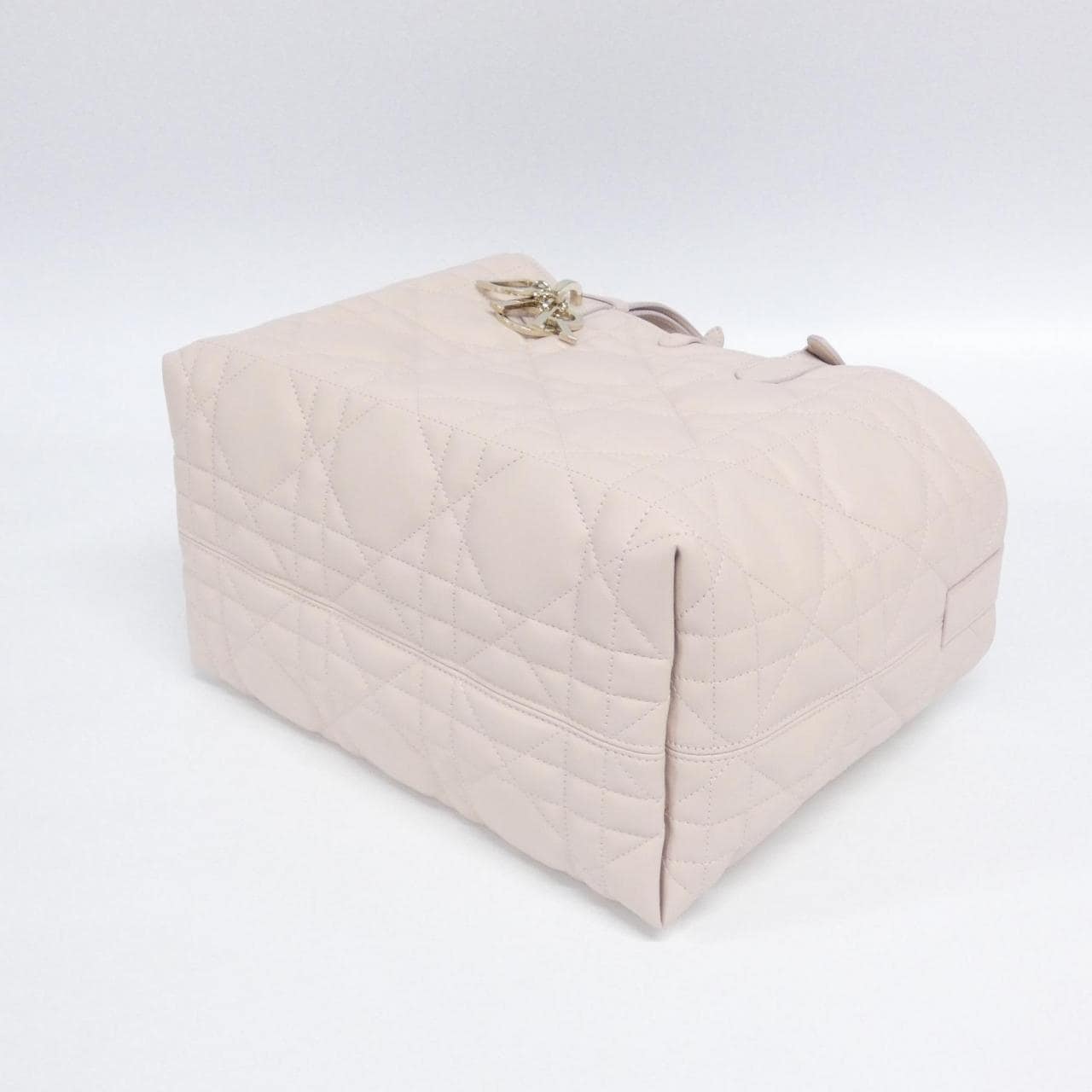 【未使用品】クリスチャンディオール ディオール トゥジュール ミディアム M2821OSNW バッグ