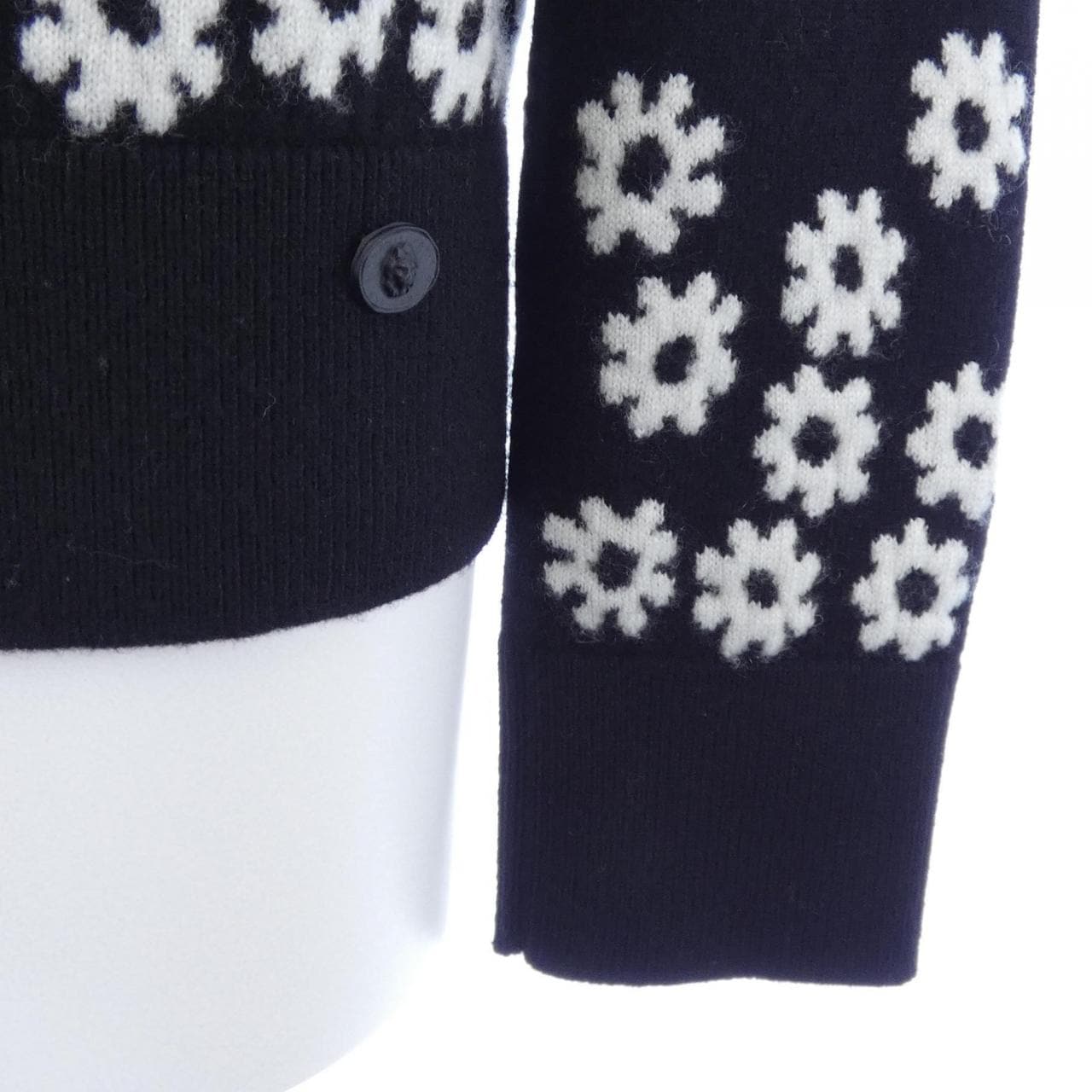 シャネル CHANEL P72453K10396 22P ニット