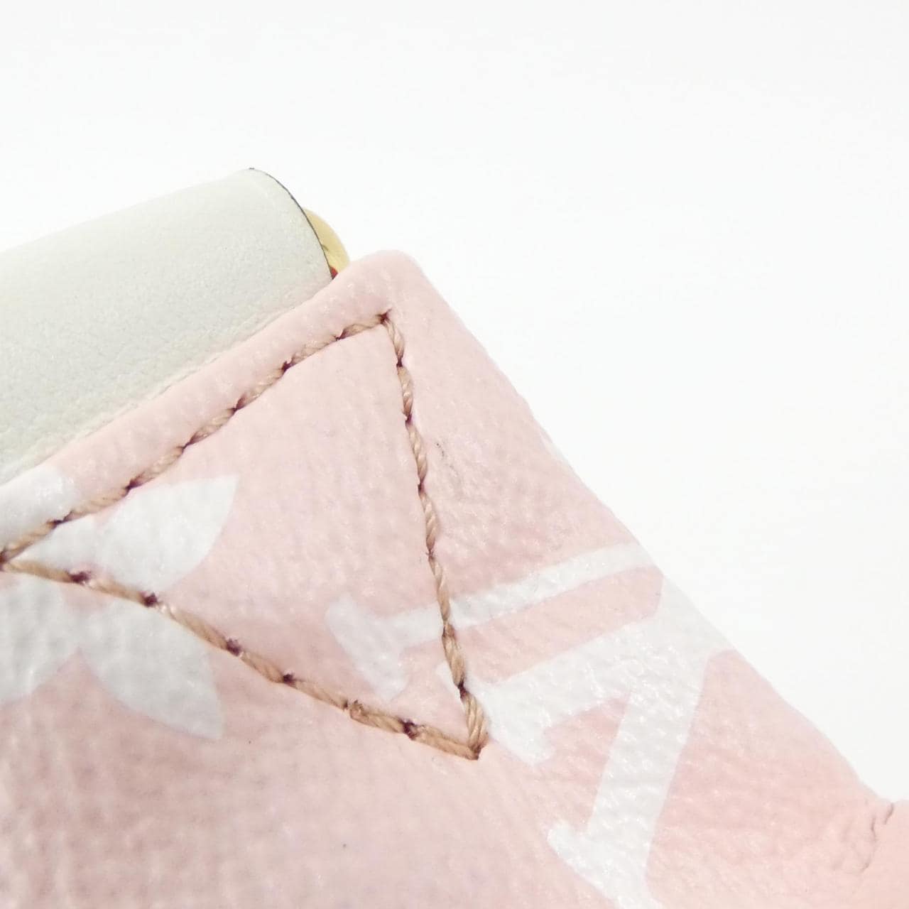 ルイヴィトン モノグラム ジャイアント バムバッグ M44575 ショルダーバッグ