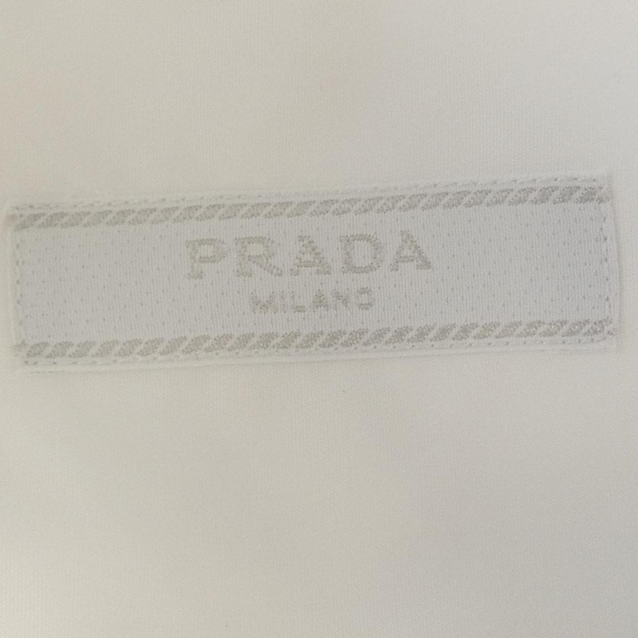 プラダ PRADA トライアングルロゴ UCN631 SOOO 10IV シャツ