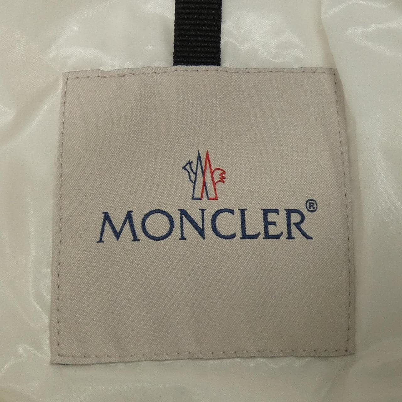 モンクレール MONCLER ダウンジャケット