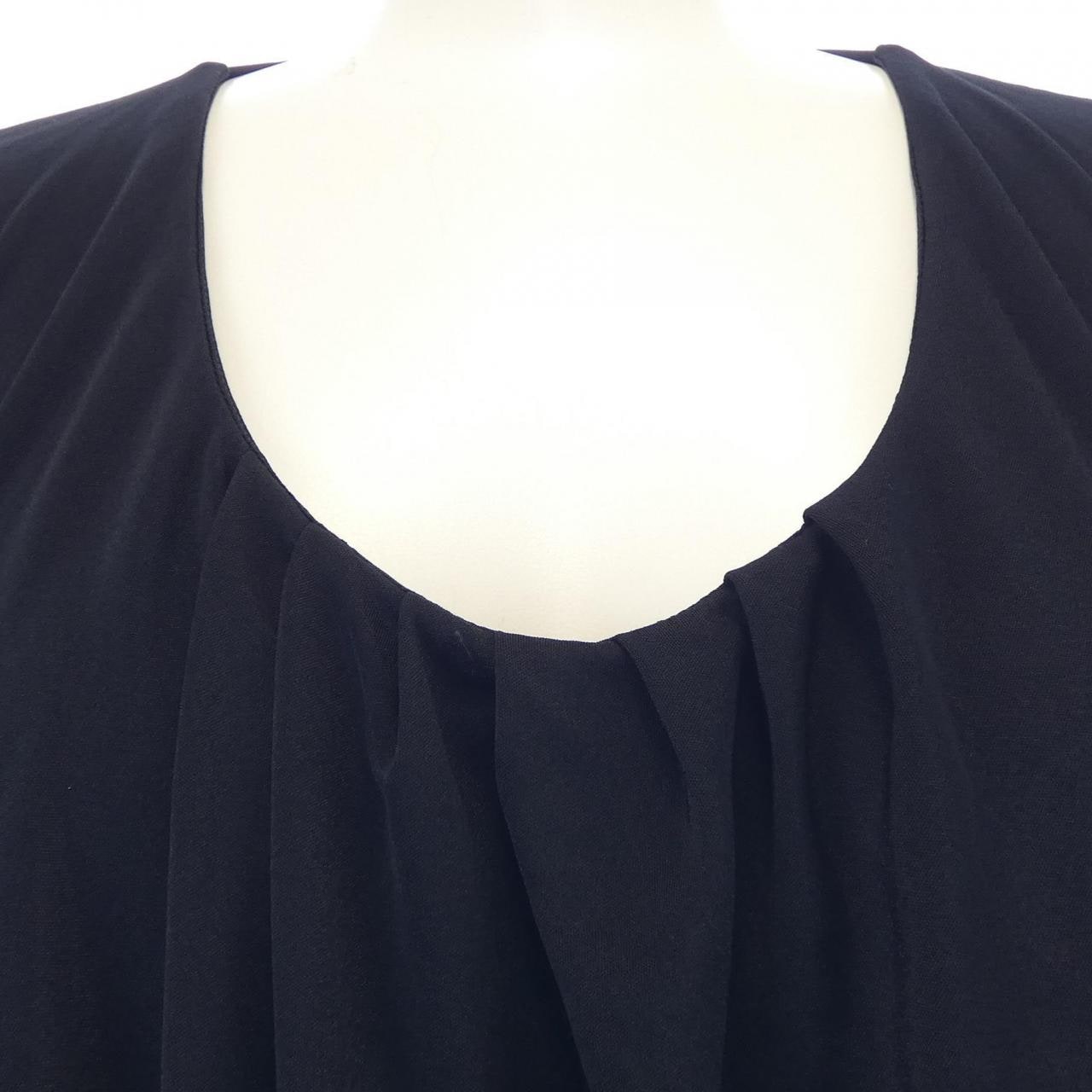 ジョルジオ アルマーニ GIORGIO ARMANI トップス