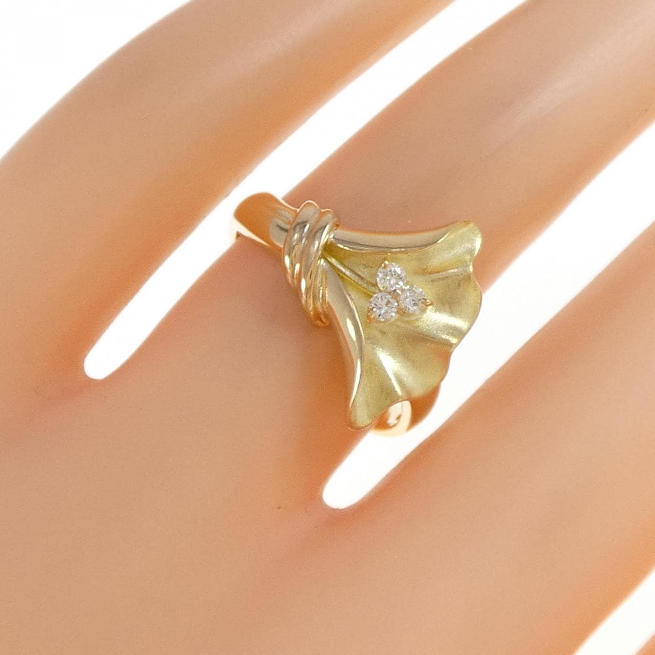 K18YG Diamond ring