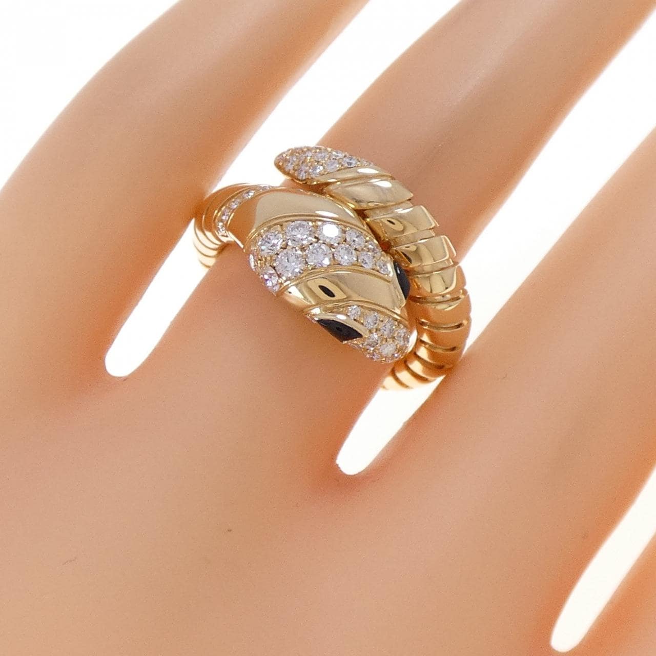 ブルガリ セルペンティ トゥボガス リング