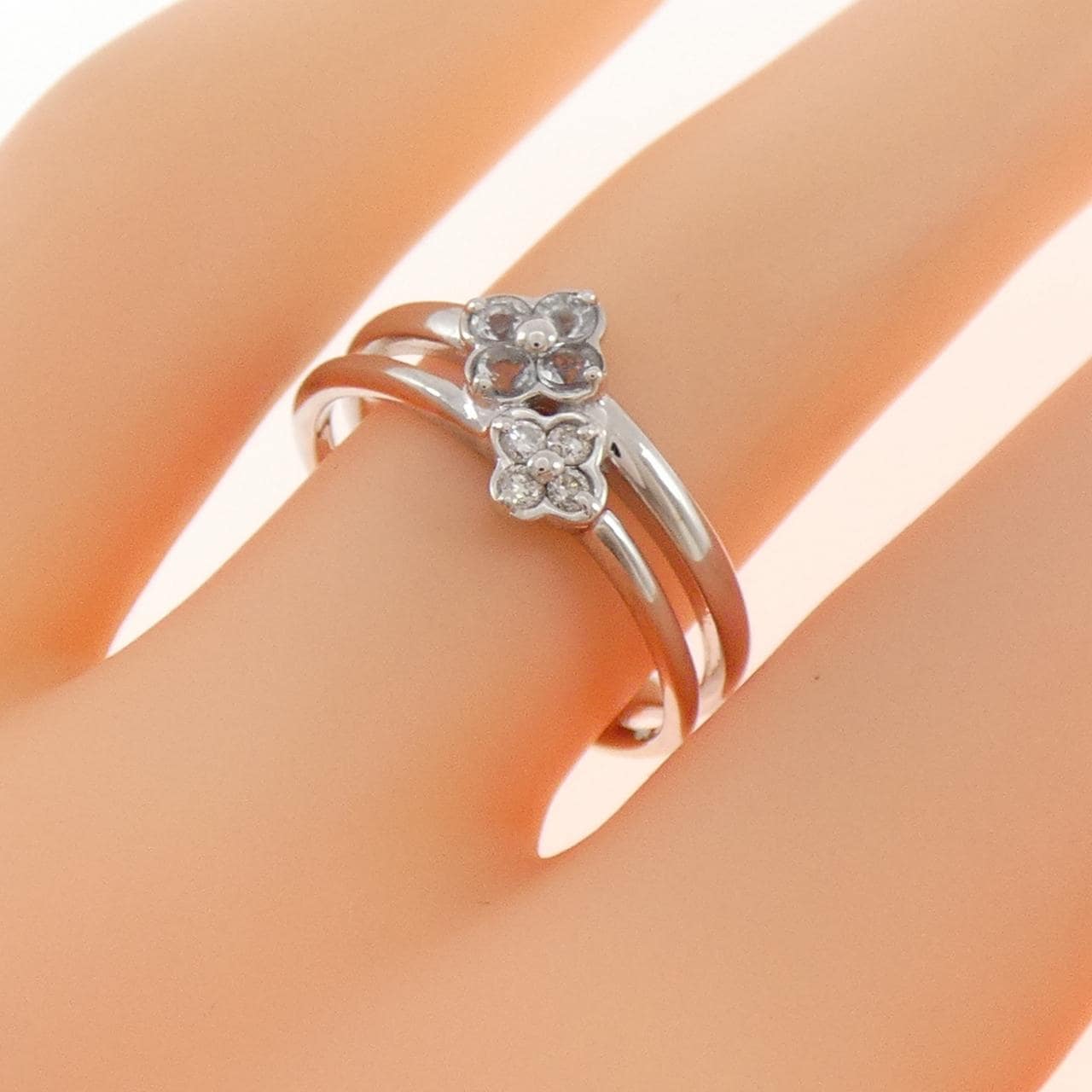 K18WG フラワー アクアマリン リング