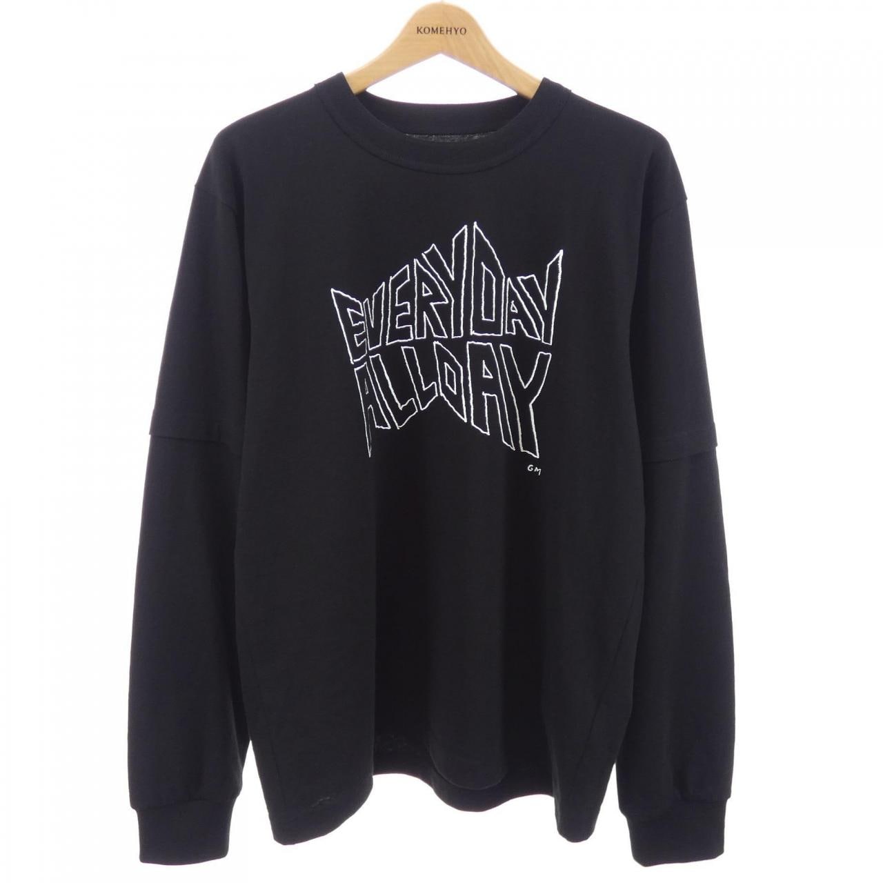 サカイ SACAI geoff sacai by Geoff Mcfetridge Print 26-01122S UNISEX Tシャツ