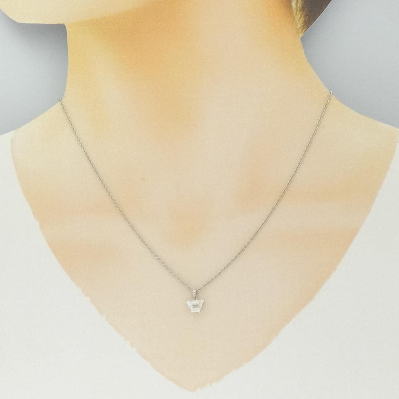 PT850 ダイヤモンド ネックレス 0.610CT E VS2 ファンシーカット