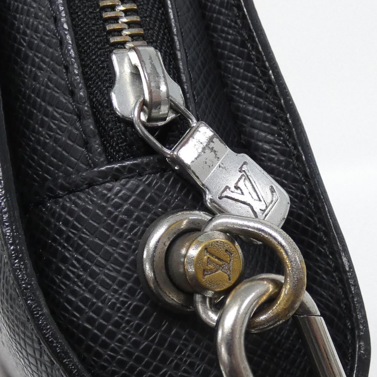 ルイヴィトン タイガ バイカル M30182 セカンドバッグ