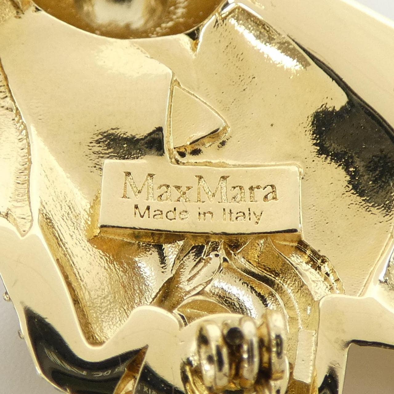 マックスマーラ Max Mara ブローチ