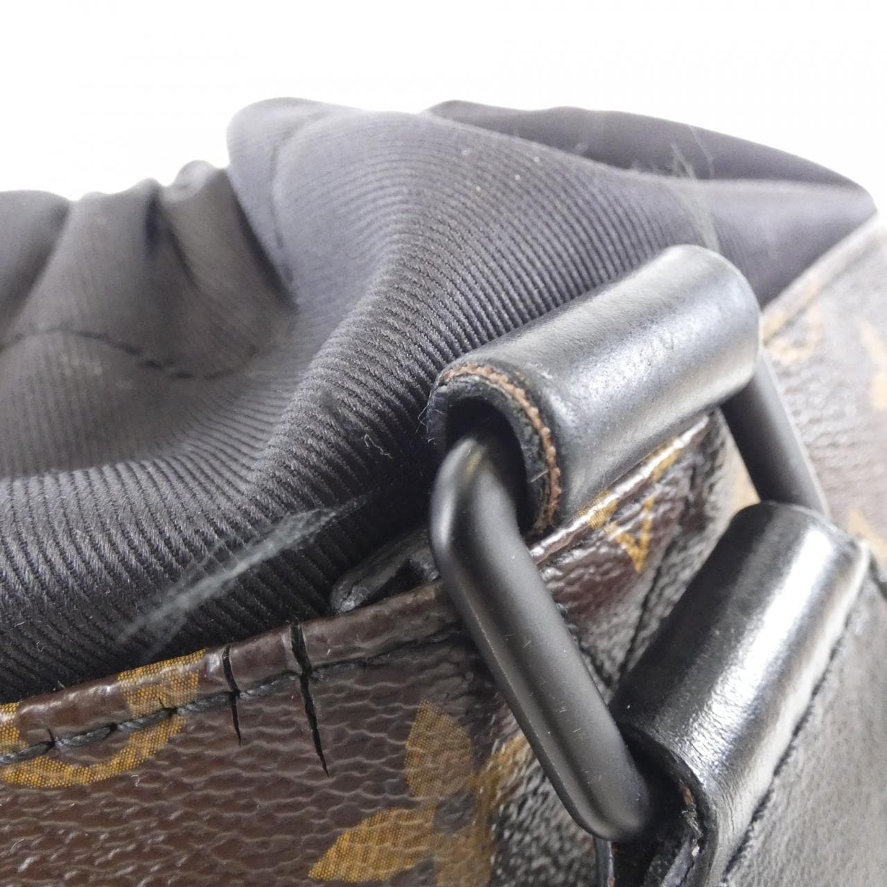 LOUIS VUITTON Monogram標誌粉筆單肩包 M44625 單肩包