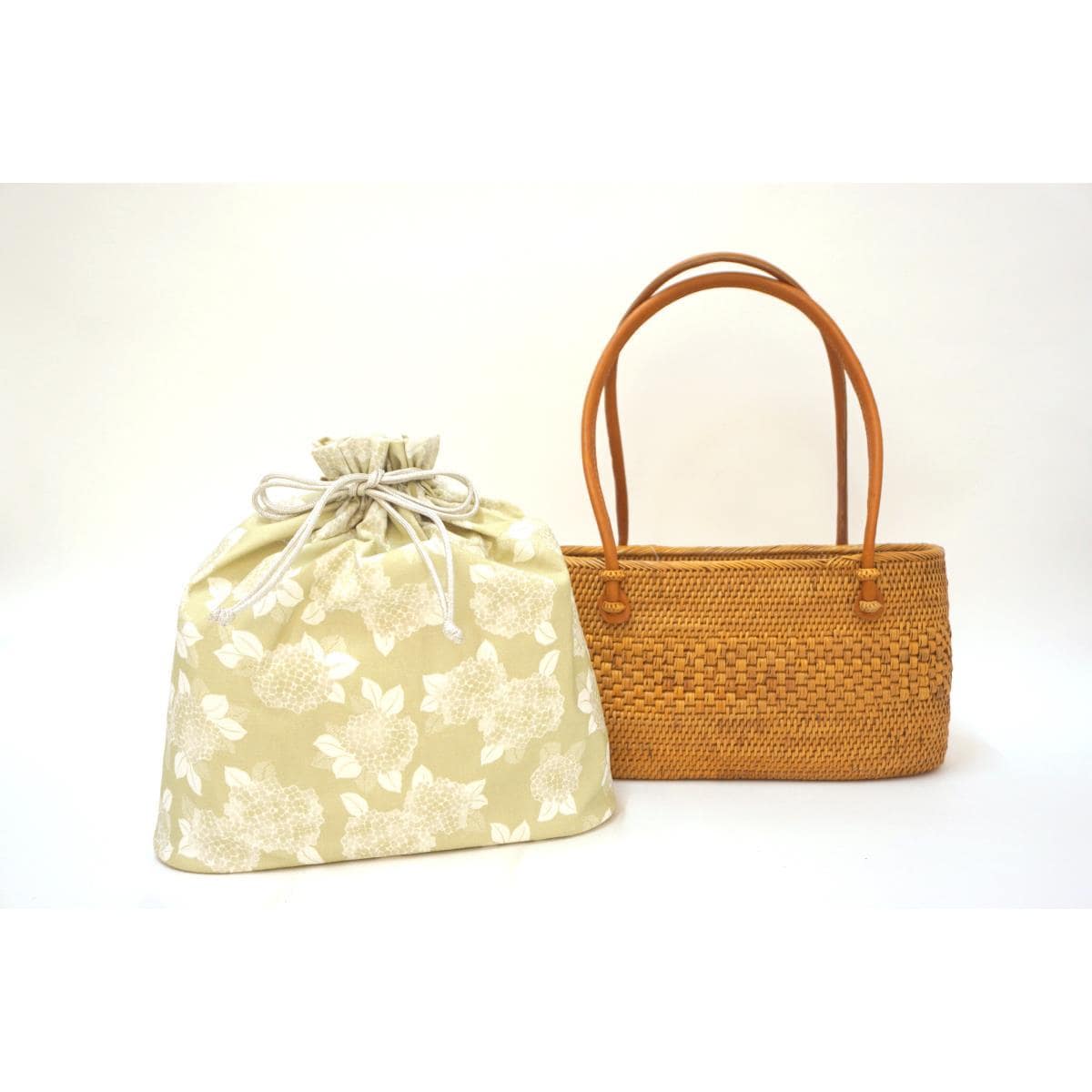 【新品】カゴバッグ　巾着付き