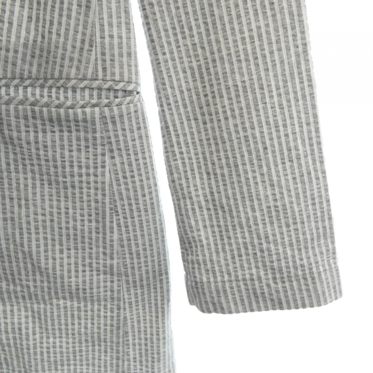 トゥモローランド TOMORROW LAND ジャケット