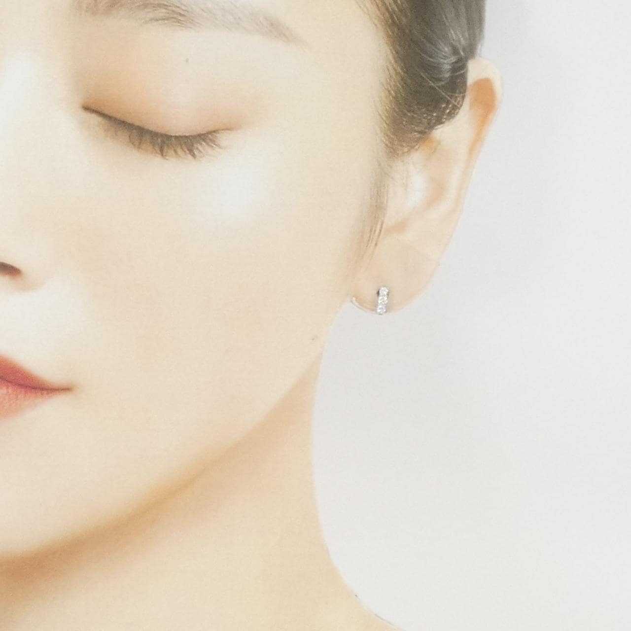 PT950/PT900 スリーストーン ダイヤモンド ピアス