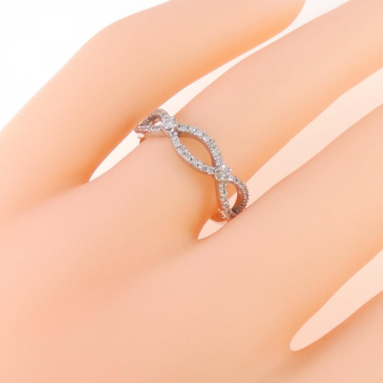 クミキョク ダイヤモンド リング 0.26CT