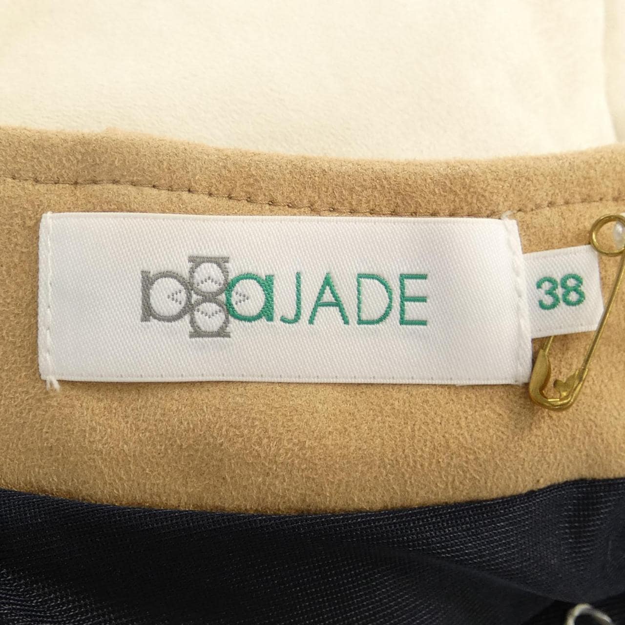 aJADE スカート