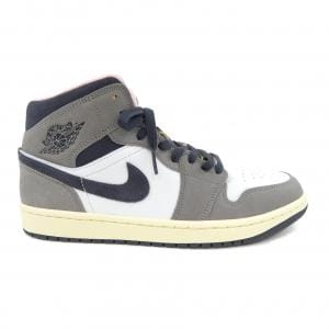 ナイキ ジョーダン NIKE JORDAN HQ2011-100 スニーカー