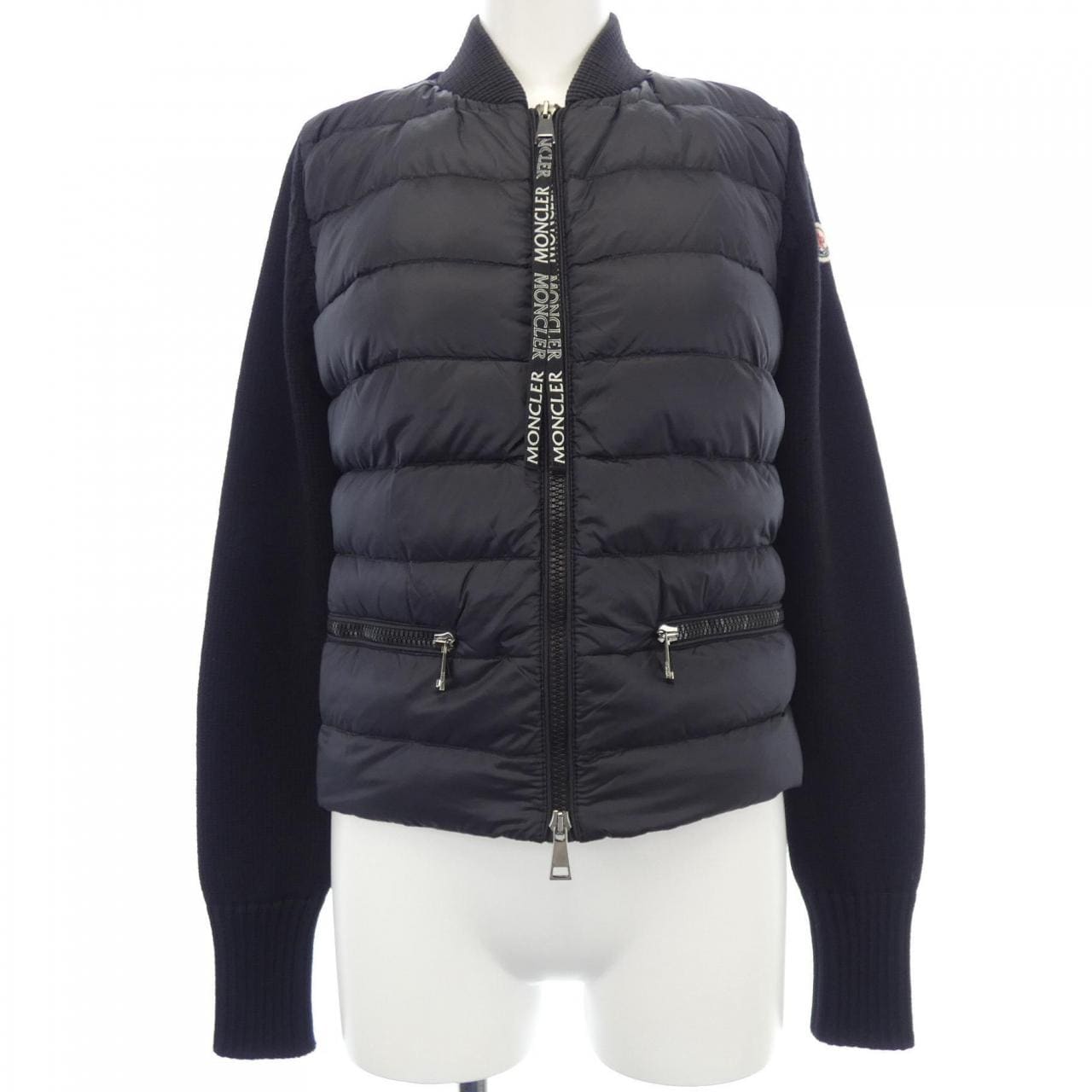 モンクレール MONCLER ダウンジャケット