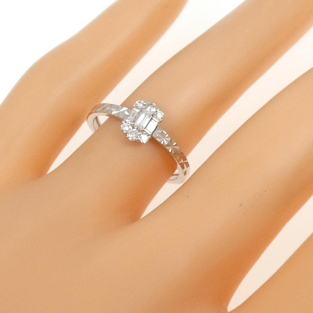 【新品】PT900 ダイヤモンド リング 0.20CT